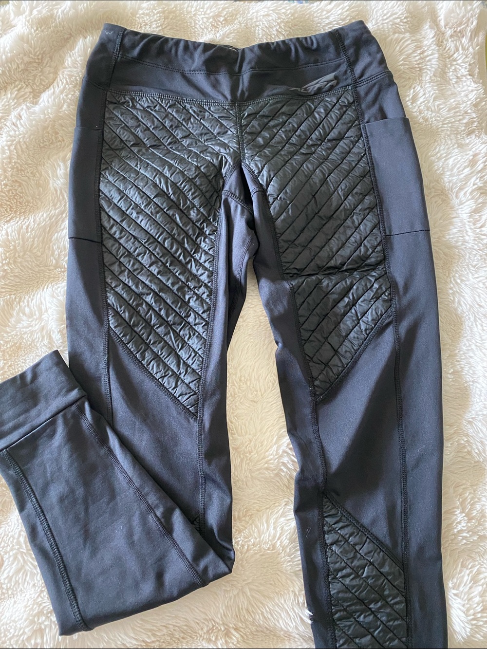 Altra NWOT athletic tight S